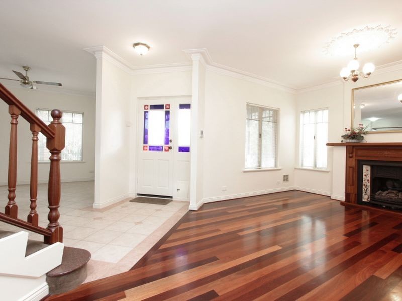 7 Washington Street, Victoria Park WA 6100