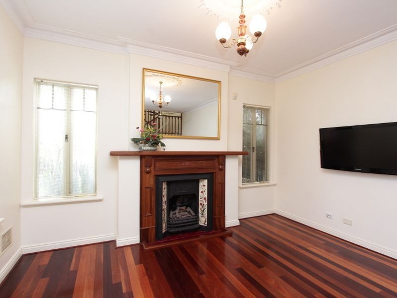 7 Washington Street, Victoria Park WA 6100