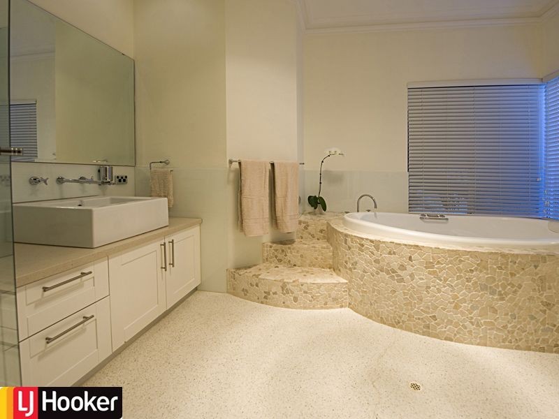 7 Pinedale Street, East Victoria Park WA 6101