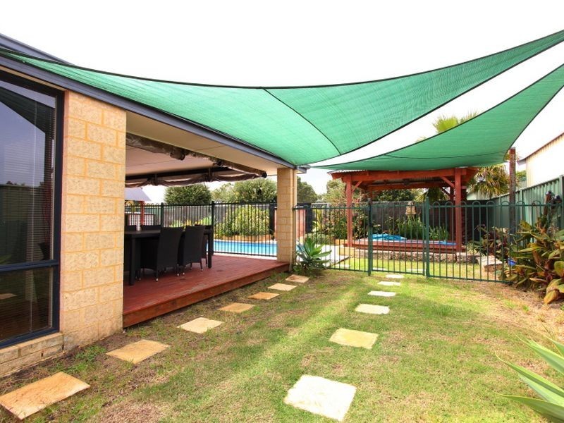 15 Regency Ramble, Wattle Grove WA 6107
