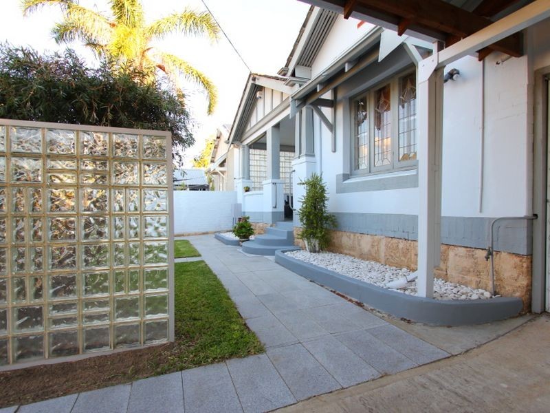 113 Douglas Avenue, South Perth WA 6151