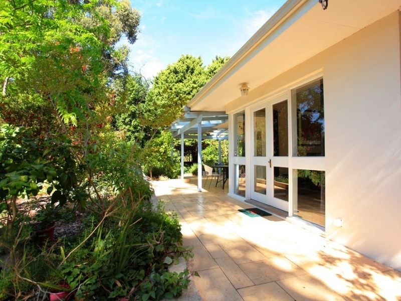 1 Noel Road, Gooseberry Hill WA 6076