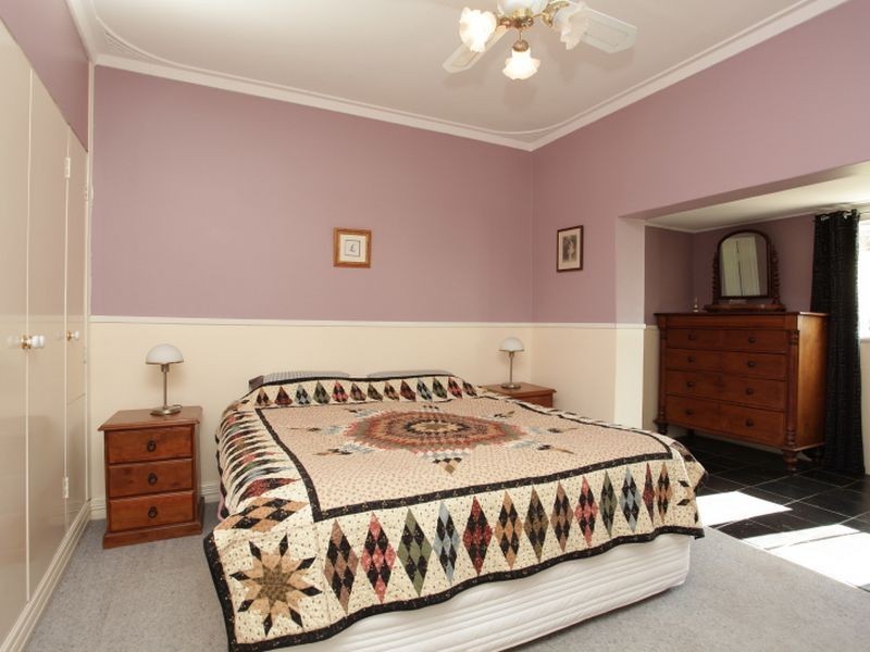 1 Noel Road, Gooseberry Hill WA 6076