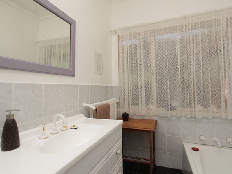 1 Noel Road, Gooseberry Hill WA 6076