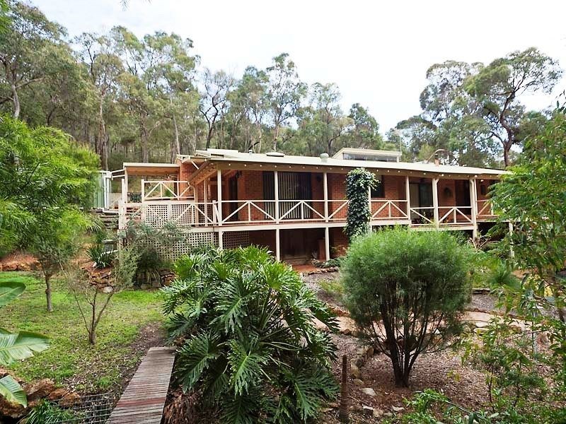 30 Torwood Drive, Gooseberry Hill WA 6076