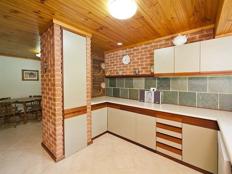 30 Torwood Drive, Gooseberry Hill WA 6076