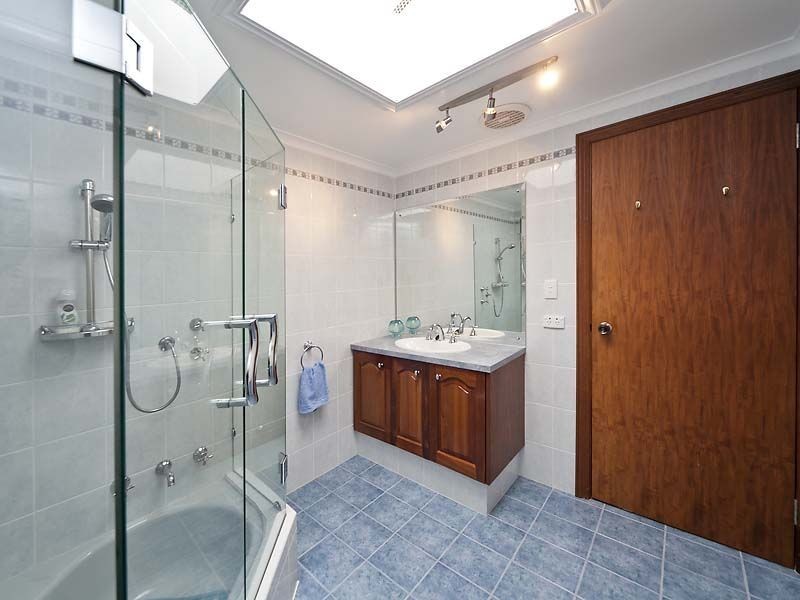 30 Torwood Drive, Gooseberry Hill WA 6076