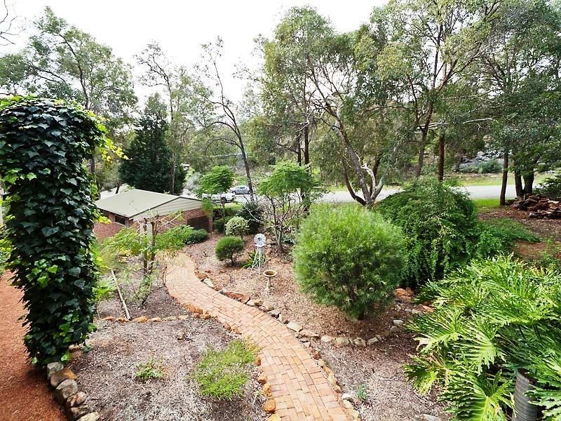 30 Torwood Drive, Gooseberry Hill WA 6076