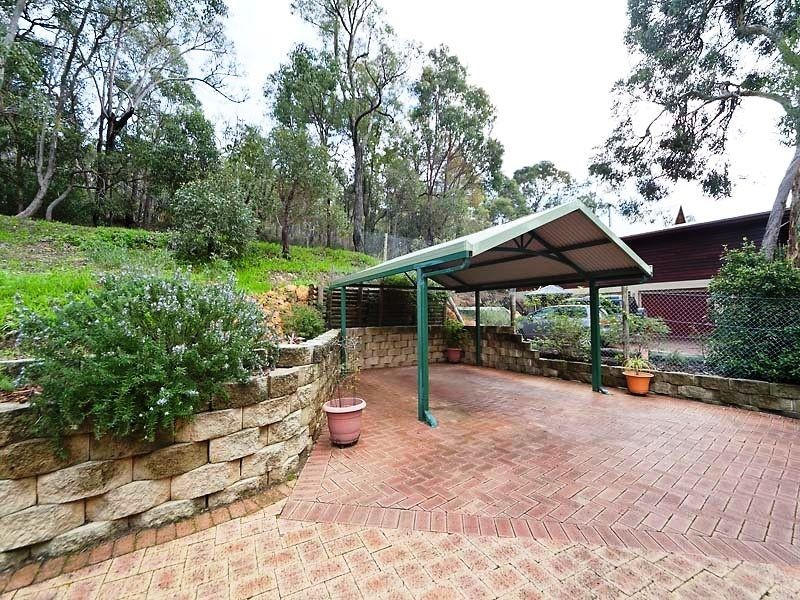 30 Torwood Drive, Gooseberry Hill WA 6076