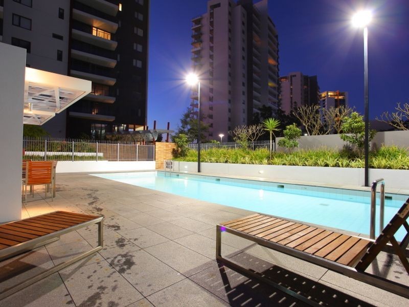 202/2 Oldfield Street, Burswood WA 6100