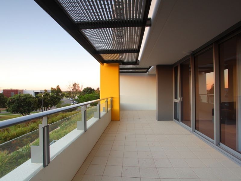 202/2 Oldfield Street, Burswood WA 6100