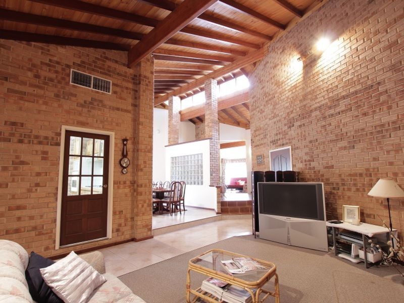 26 Winsor Road, Kalamunda WA 6076