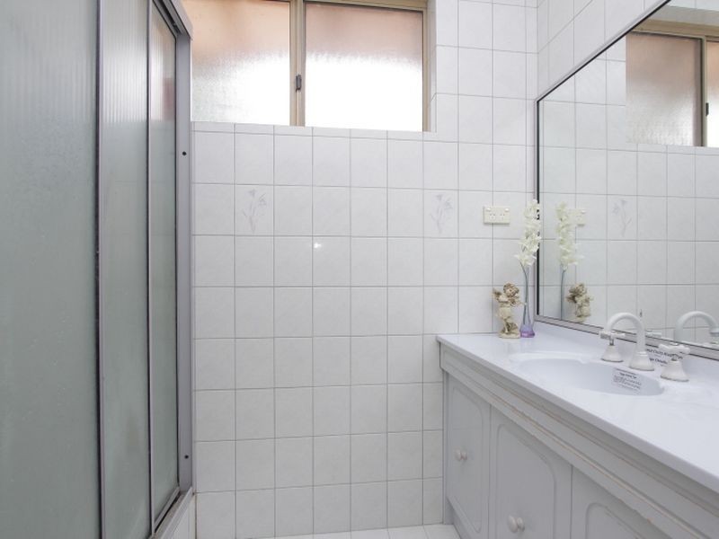 26 Winsor Road, Kalamunda WA 6076