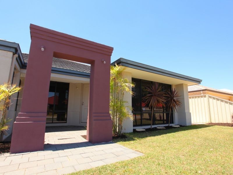 20 Silica Road, Wattle Grove WA 6107