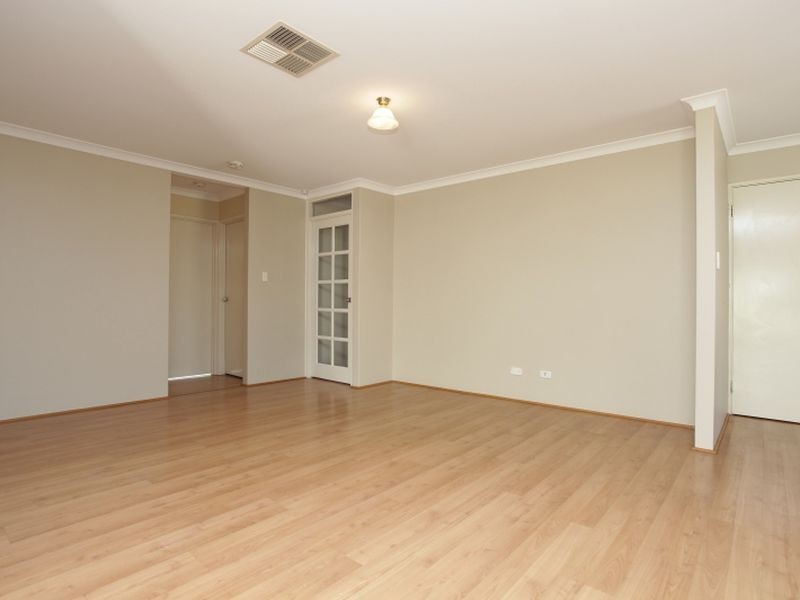 20 Silica Road, Wattle Grove WA 6107