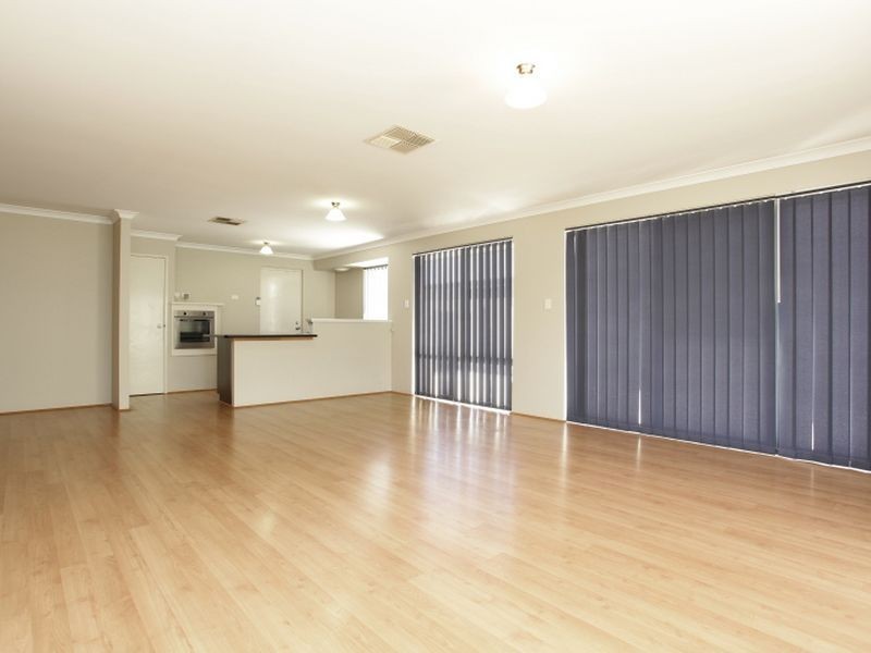 20 Silica Road, Wattle Grove WA 6107