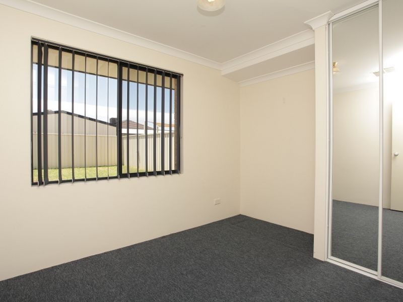20 Silica Road, Wattle Grove WA 6107