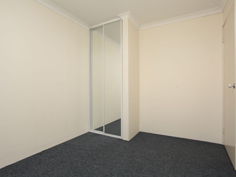 20 Silica Road, Wattle Grove WA 6107