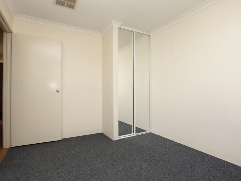 20 Silica Road, Wattle Grove WA 6107