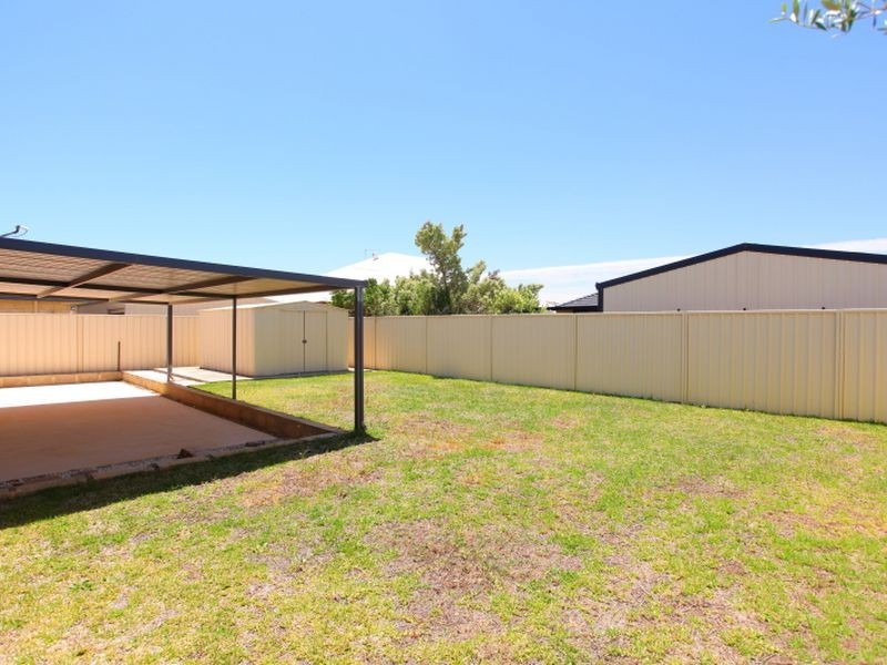 20 Silica Road, Wattle Grove WA 6107