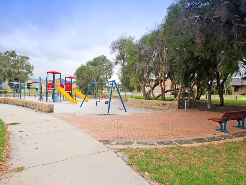 6 Whimbrel Parade, Beechboro WA 6063