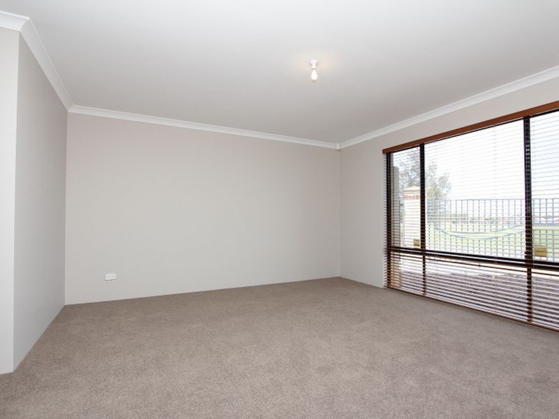 15 Belhaven Terrace, Quinns Rocks WA 6030