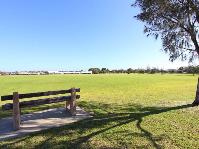 15 Belhaven Terrace, Quinns Rocks WA 6030