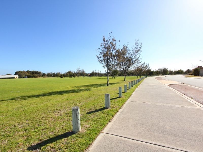 15 Belhaven Terrace, Quinns Rocks WA 6030