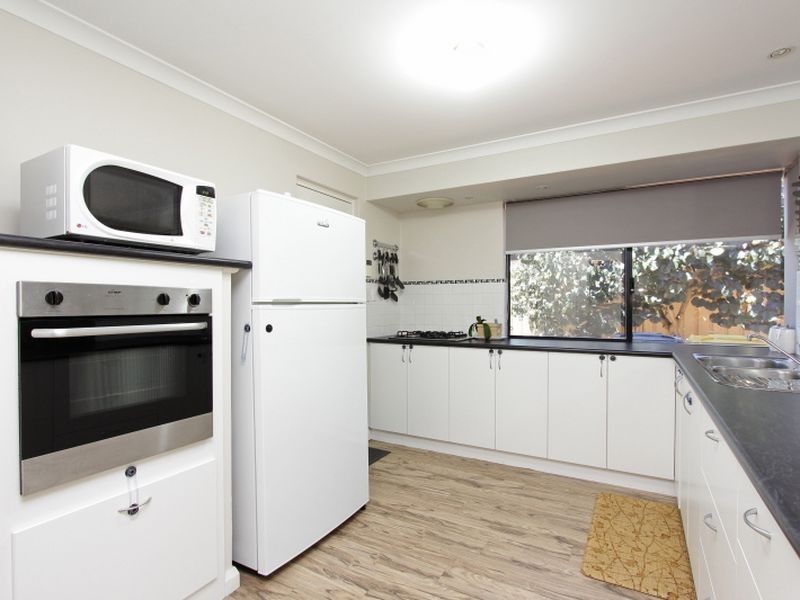 4 Excelsior Drive, Canning Vale WA 6155