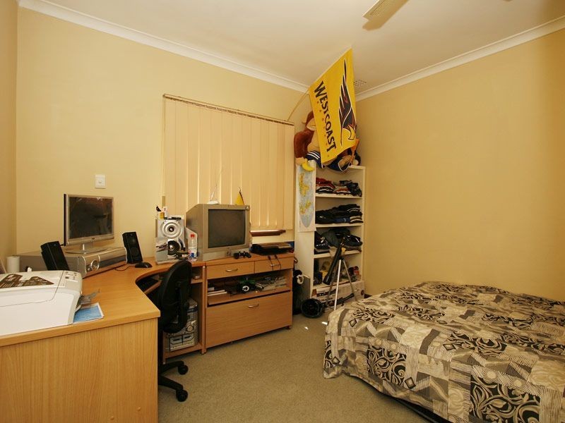 26 Flinders Street, Yokine WA 6060