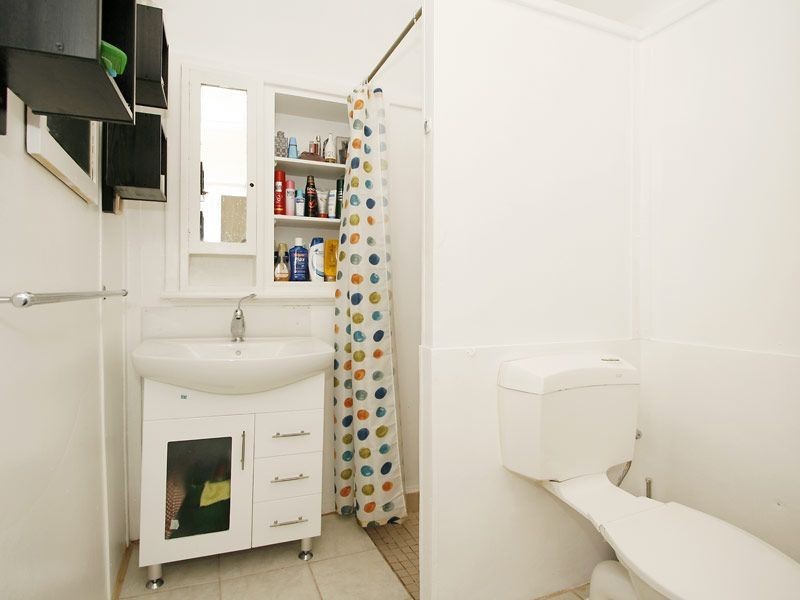 26 Flinders Street, Yokine WA 6060