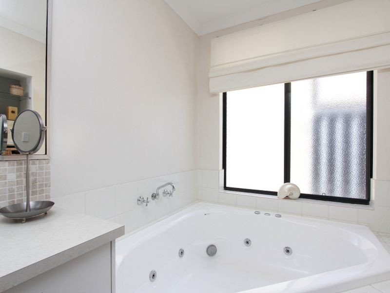 5 Hibiscus Way, Baldivis WA 6171