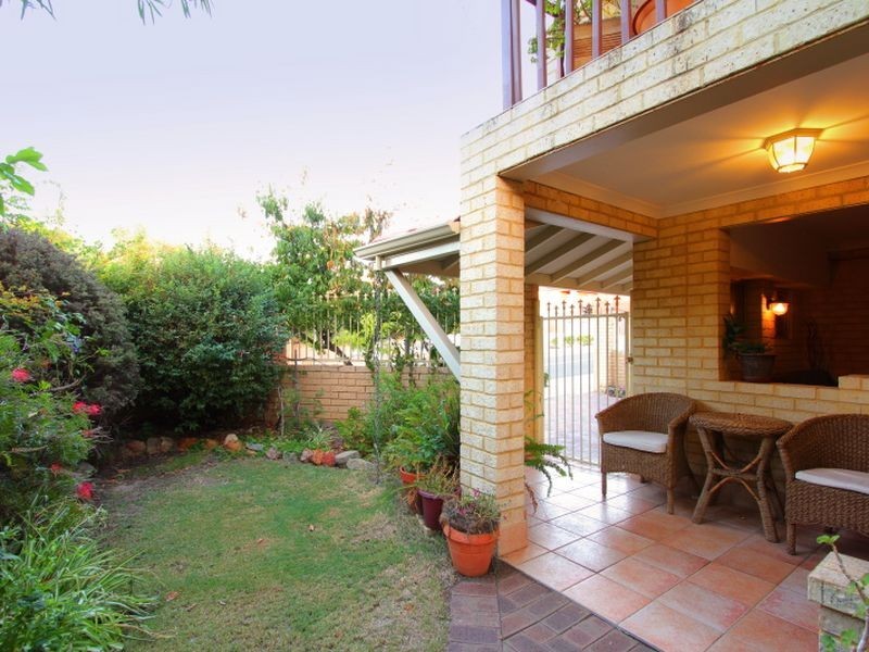 47 Douglas Avenue, South Perth WA 6151