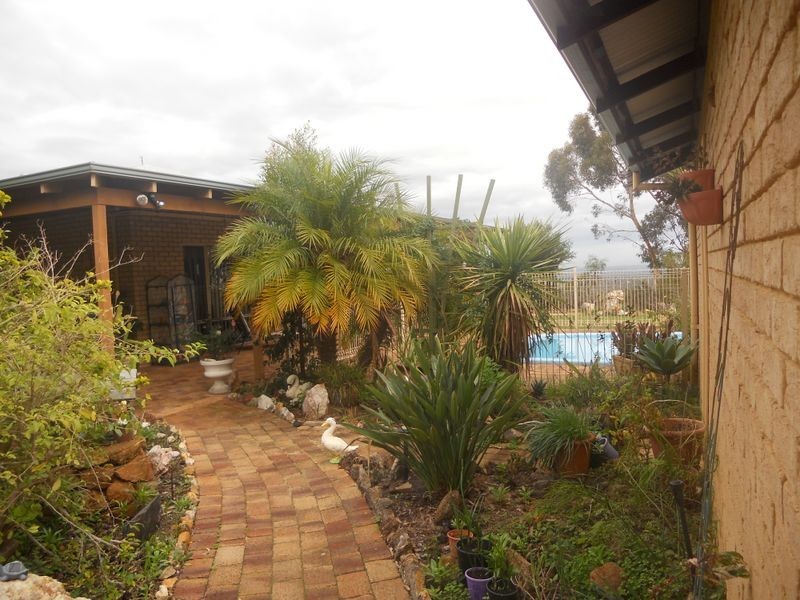 192 Nettleton Road, Darling Downs WA 6122