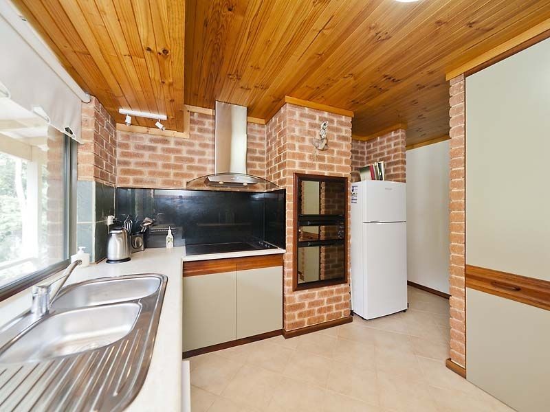 30 Torwood Drive, Gooseberry Hill WA 6076