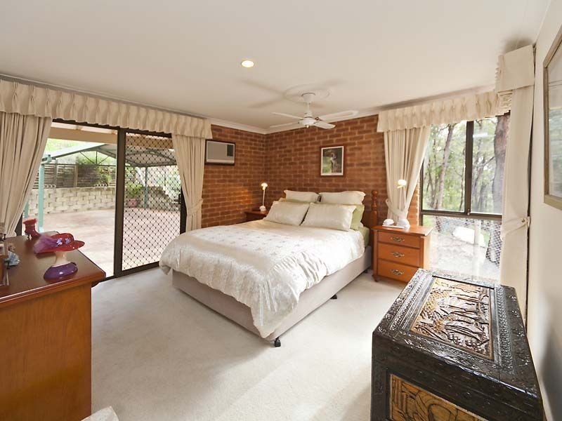 30 Torwood Drive, Gooseberry Hill WA 6076