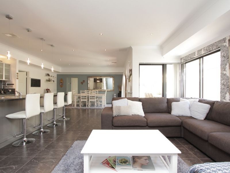 12 Cronulla Road, Secret Harbour WA 6173