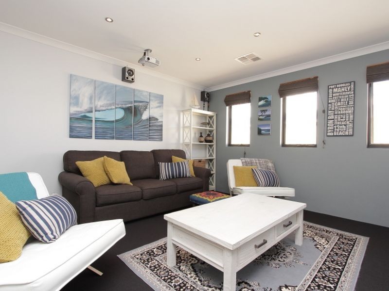 12 Cronulla Road, Secret Harbour WA 6173