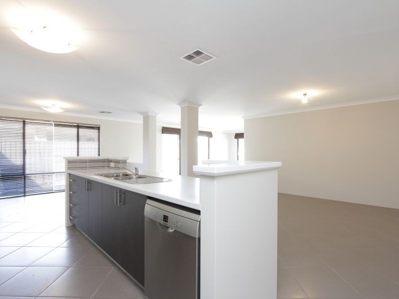 20 Pleasant Avenue, Piara Waters WA 6112