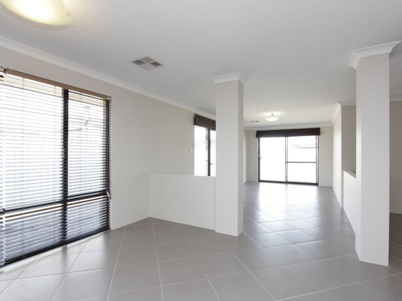 20 Pleasant Avenue, Piara Waters WA 6112