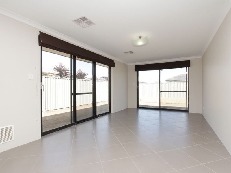 20 Pleasant Avenue, Piara Waters WA 6112