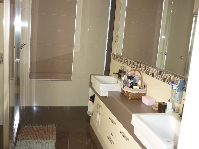 7 Cotswold Parade, Aubin Grove WA 6164