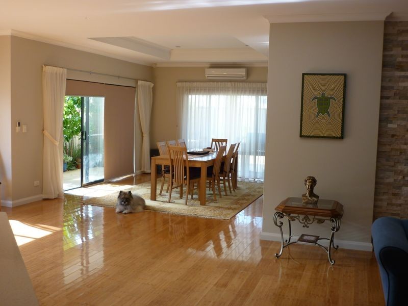 7 Cotswold Parade, Aubin Grove WA 6164