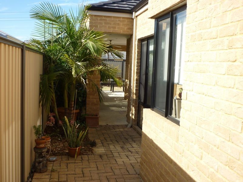 7 Cotswold Parade, Aubin Grove WA 6164