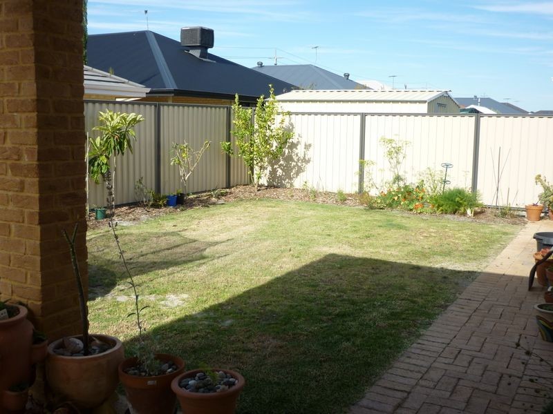 7 Cotswold Parade, Aubin Grove WA 6164