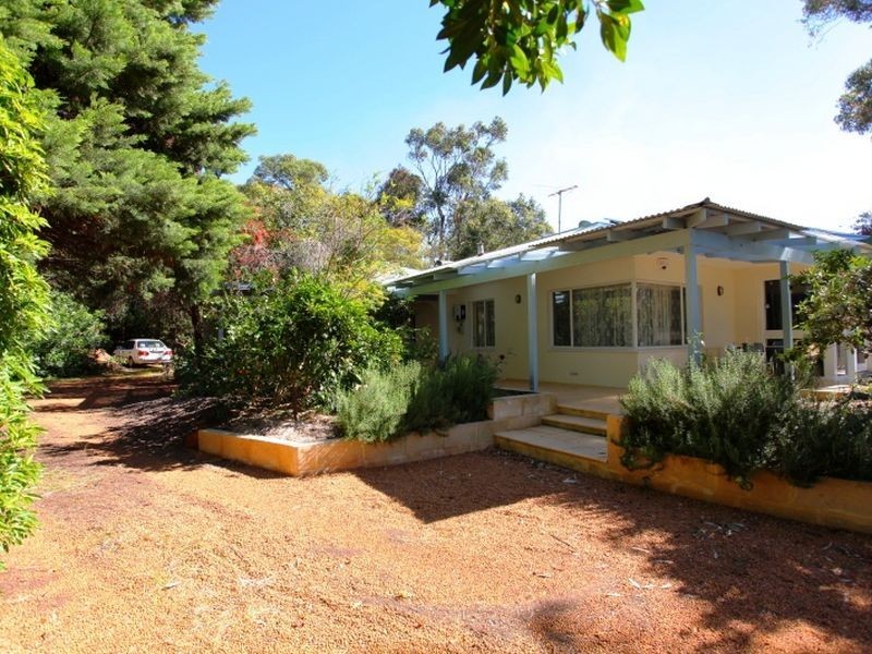 1 Noel Road, Gooseberry Hill WA 6076