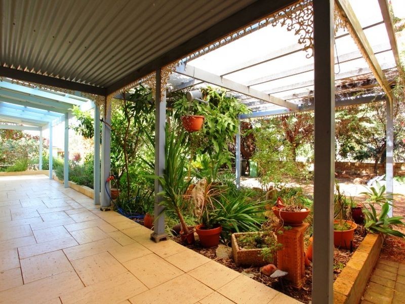 1 Noel Road, Gooseberry Hill WA 6076