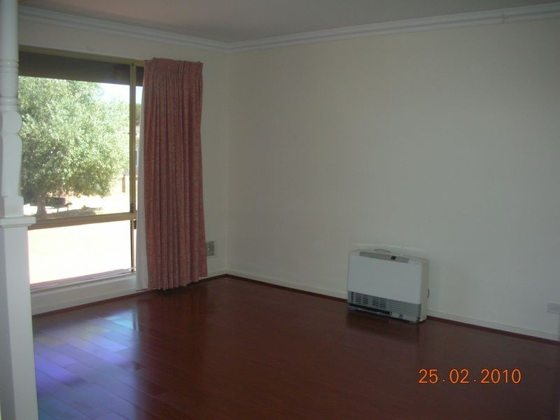 6/11 Almurta Way, Nollamara WA 6061