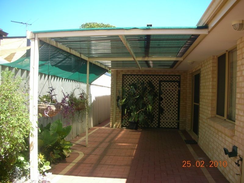 6/11 Almurta Way, Nollamara WA 6061