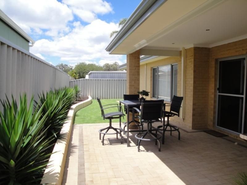 66 Coolibah Avenue, Dudley Park WA 6210